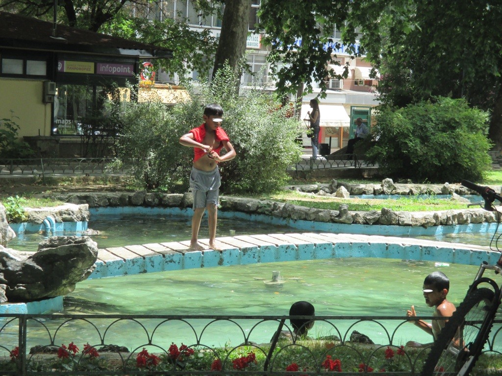 vouties sintrivani plateia (2)